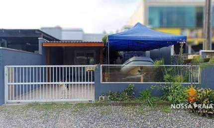 Casa com 2 dormitórios à venda, 76 m² por R$ 385.000,00 - Perola - Itapoá/SC