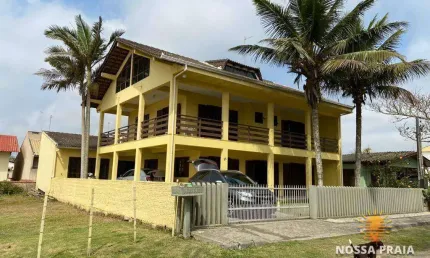 Sobrado mobiliado FRENTE-MAR com 5 dormitórios à venda, 343 m² por R$ 1.200.000 - Itapoá - Itapoá/SC