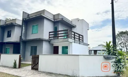 Sobrado com 3 dormitórios à venda, 82 m² por R$ 450.000,00 - Brandalize - Itapoá/SC