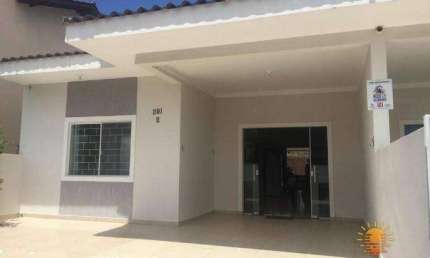 Casa a 200m da praia com piscina e 2 dormitórios à venda, 120m² por R$520.000,00 - Sai Mirim - Itapoá/SC