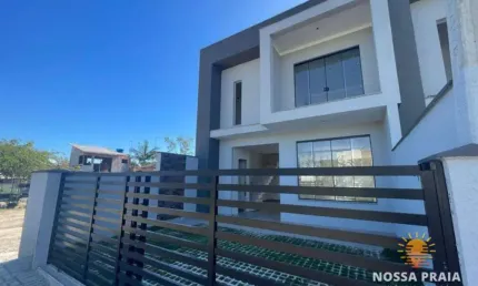 Sobrado com 3 dormitórios à venda, 130 m² por R$ 530.000,00 - Volta Ao Mundo I - Itapoá/SC