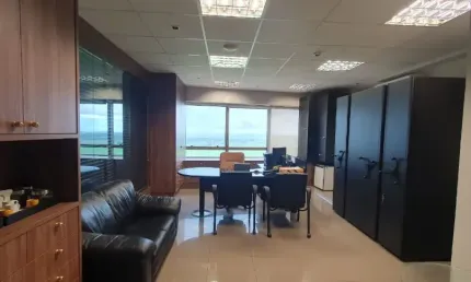 Conjunto comercial de 37 metros quadrados para vender em jardim paulistano anexo ao Iguatemi shopping
