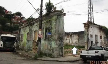 Terreno no Litoral com 117 m² - Valongo - Santos - SP