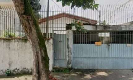 Casa à venda na Rua General Pantaleão Teles, 75, Jardim Aeroporto, São Paulo