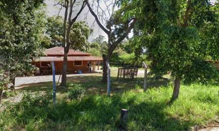 Casa à venda na Avenida General Milton Fernandes de Mello, 200, Chácara Flora, Lins