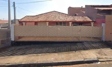 Casa em Terreno de 242 m² - Vila Recreio - Ourinhos - SP