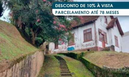 Casa com área de 1.358 m² - Saguaçu - Joinville - SC