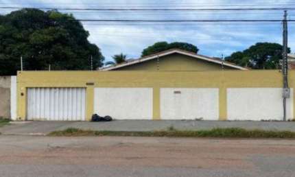 Casa 234 m² - Cuiabá-MT - Rua J, 365 - Parque Atalaia