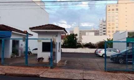 Terreno 800 m² (utilizado hoje como estacionamento) - Centro - Araraquara - SP