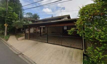 Casa à venda na Rua dos Ipês, 160, Retiro das Fontes, Atibaia