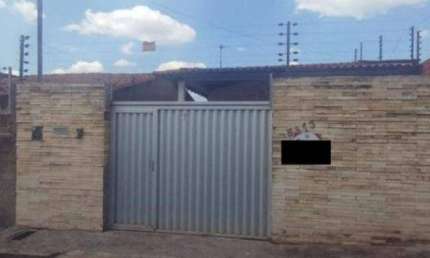 Casa com 3 quartos à venda na Rua Júlio César Galvão, 5873, Vale Quem Tem, Teresina