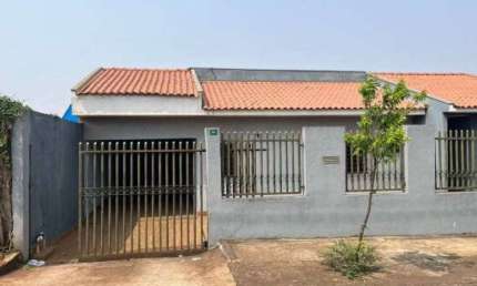 Casa à venda na Rua Caraíbas, 351, Jardim Aviação, Apucarana