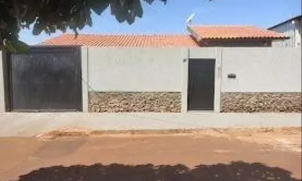 Casa com 4 quartos à venda na Rua Santa Edeviges, 61, Vila Vicentina, Maracaju