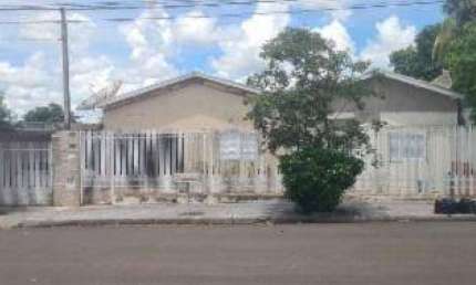 Casa com 3 quartos à venda na Rua Nossa Senhora Aparecida, 1515, Centro, Guaraçaí
