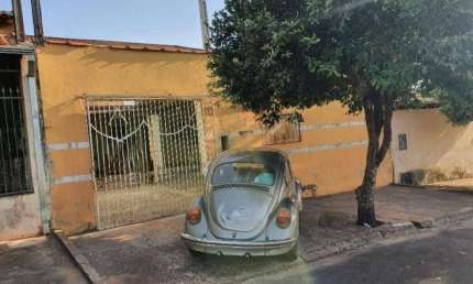 Casa com 3 quartos à venda na Rua Afonso Ferrazoli, 29, Jardim do Sol, Ourinhos