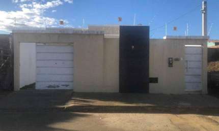 Casa com 2 quartos à venda na Rua Flor do Campo, 96, Zabelê, Vitória da Conquista