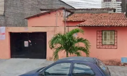 Casa à venda na Rua Major Veríssimo, 370, Vila Ellery, Fortaleza