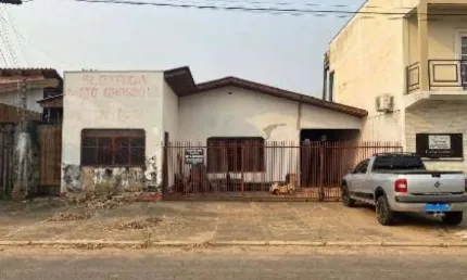 Casa à venda na Avenida Barão do Rio Branco, 3846, Centro (S-01), Vilhena