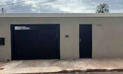 Casa à venda na Rua Prata, 1892, Ipê Amarelo, Frutal
