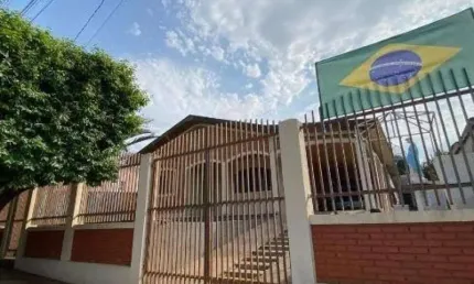 Casa com 4 quartos à venda na Avenida Republica, 226, Centro, Sagres