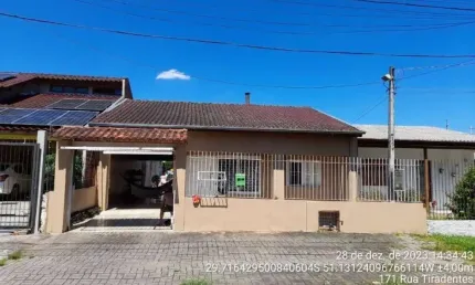 Casa à venda na Rua Tiradentes, 169, Industrial, Novo Hamburgo