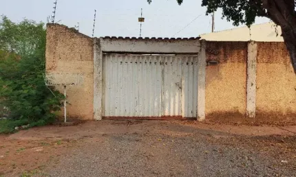 Casa com 3 quartos à venda na Rua São Carlos, 370, Maria Leite, Corumbá