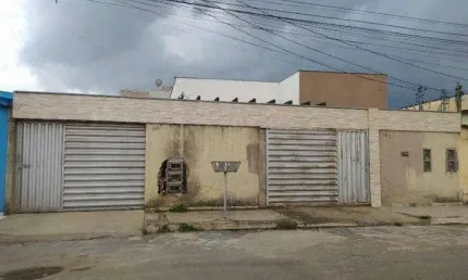 Casa com 2 quartos à venda na Rua Celso Machado, 105 A, Emília, Sete Lagoas