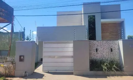 Casa com 3 quartos à venda na Rua Joaquim Murtinho, s/n, Centro, Poconé