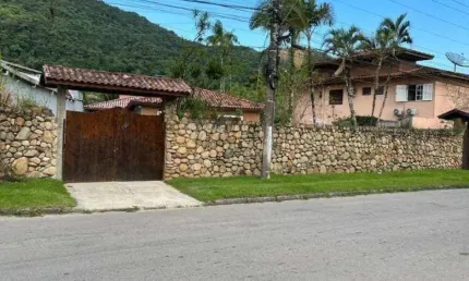 Casa com 4 quartos à venda na Rua Doze, 350, Tabatinga, Caraguatatuba