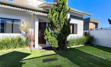 CASA 3 DORMITORIOS COM SUITE - MOBILIADA - DIVINEIA