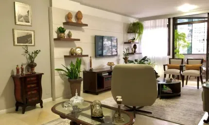 Apartamento pronto pra morar! Com 3 suítes à venda no Centro de Florianópolis/SC