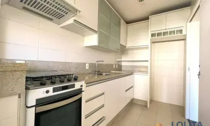 Apartamento à venda, 3 quartos sendo 1 suíte, no centro de florianópolis/sc