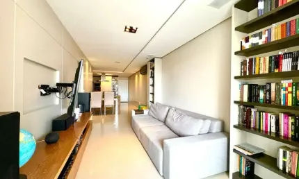 Apartamento à Venda no Centro, 3 quartos e 3 vagas em Florianópolis/SC.