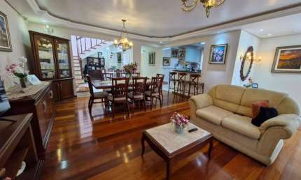 Casa à Venda com 2 suítes no Trindade, Florianópolis/SC