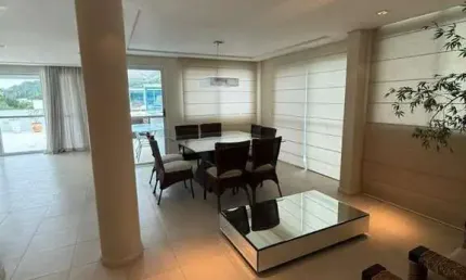Cobertura à venda em Jurerê,  3 quartos e 3 vagas de garagem, Florianópolis/SC