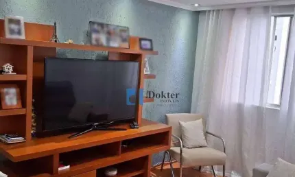 Apartamento aconchegante e mobiliado com planejados, em estado de novo, no  J. Tiro ao Pombo Brasilandia. 50m², 2 dormitórios e vaga fixa.
