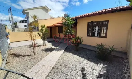 PROX A BEIRA MAR  - 4 DORMS - SEMI MOBILIADA - GARAGEM PARA 2 CARROS