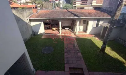 OPORTUNIDADE !!! DESOCUPADA - PODE SER FINANCIADA - GAR PARA 03 CARROS!!!