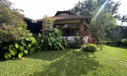 Casa com 4 quartos , 320 m2, Iucas , Teresopolis - RJ
