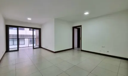 Apartamento primeira locação em agriões próximo de todo comércio!