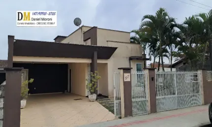 Casa Averbada com 1 Suíte + 2 Quartos - Ulysses Guimarães