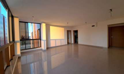 Imóvel Novo, alto padrão, nascente, frente, varanda de vidro com vista livre, 3 vagas soltas e com depósito, piscina aquecida.