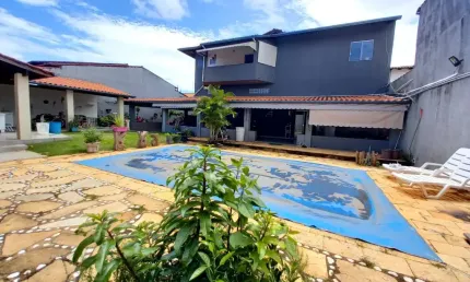 Vendo Sobrado de Fino Acabamento, Suítes com Varandas, Piscina, Churrasqueira, Condomínio Alto Padrão.