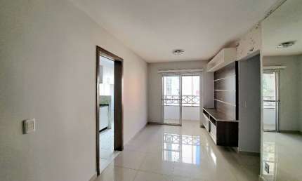 Barato! Apartamento desocupado, canto, vista parcial livre, armários planejados, piso porcelanato, lazer com piscina aquecida, próximo metrô.