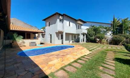 Desocupado, Regularizado, Lote de Esquina, Piscina Aquecida, Sauna, Pomar, Cond Alto Padrão.