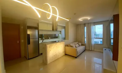 Lindo Apartamento,  Reformado, Mobiliado, Alto Padrão, Andar Alto, Vista Livre, Vaga Coberta, Lazer Completo.