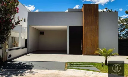 Casa com 3 dormitórios à venda, 270 m² por R$ 1.600.000 - Condomínio Belvedere I - Votorantim/SP