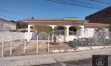 Casa com 3 dormitórios para alugar, 300 m² por R$ 4.000,00/mês - Centro - Votorantim/SP