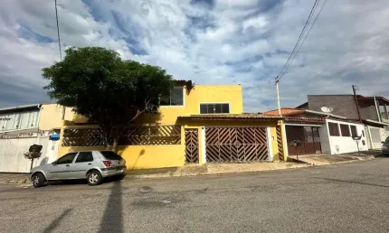 Casa para Venda em Bragança Paulista, Residencial Vem Viver, 3 dormitórios, 2 banheiros, 2 vagas