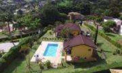 Casa em Condomínio para Locação em Bragança Paulista, Condomínio Jardim das Palmeiras, 5 dormitórios, 3 suítes, 5 banheiros, 8 vagas